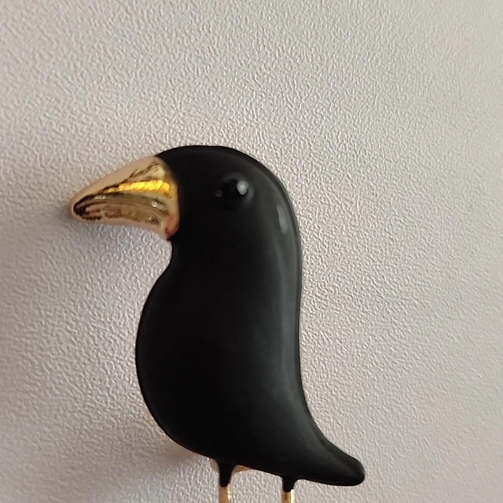 Brooch Crow /Raven Brooch Matt Enamel Color BRO - Picture 2 of 4